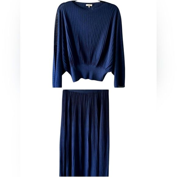 Lafayette set  - Picture 1 of 5